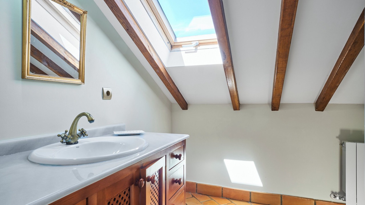 Photo of Bathroom in Parbayon