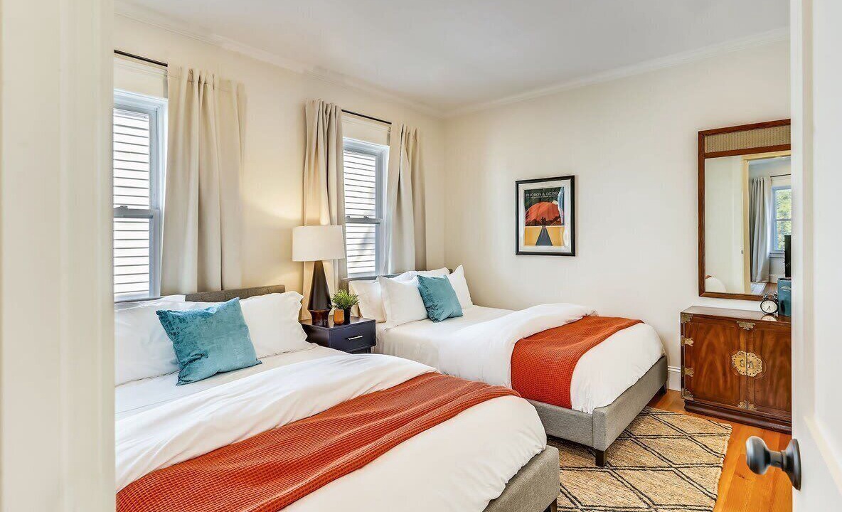 Photo of Bedroom in Forest Hills - Woodbourne