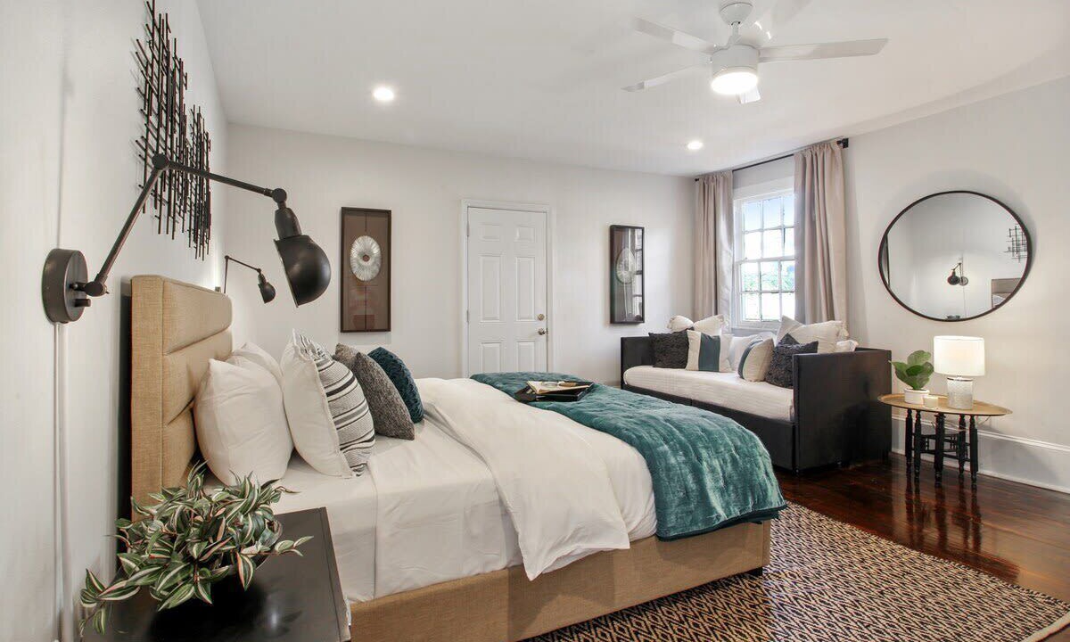 Photo of Bedroom in Uptown Historic District