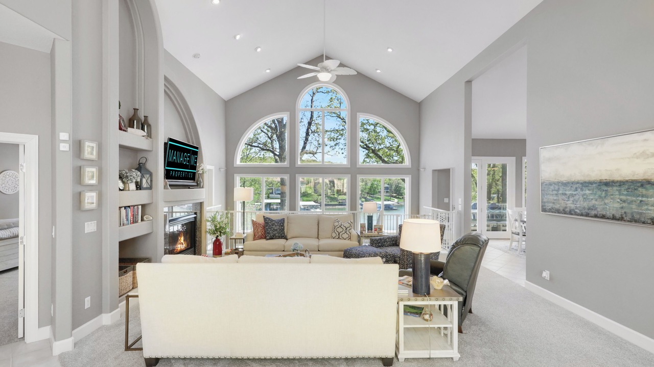 Photo of Livingroom in Osage Beach