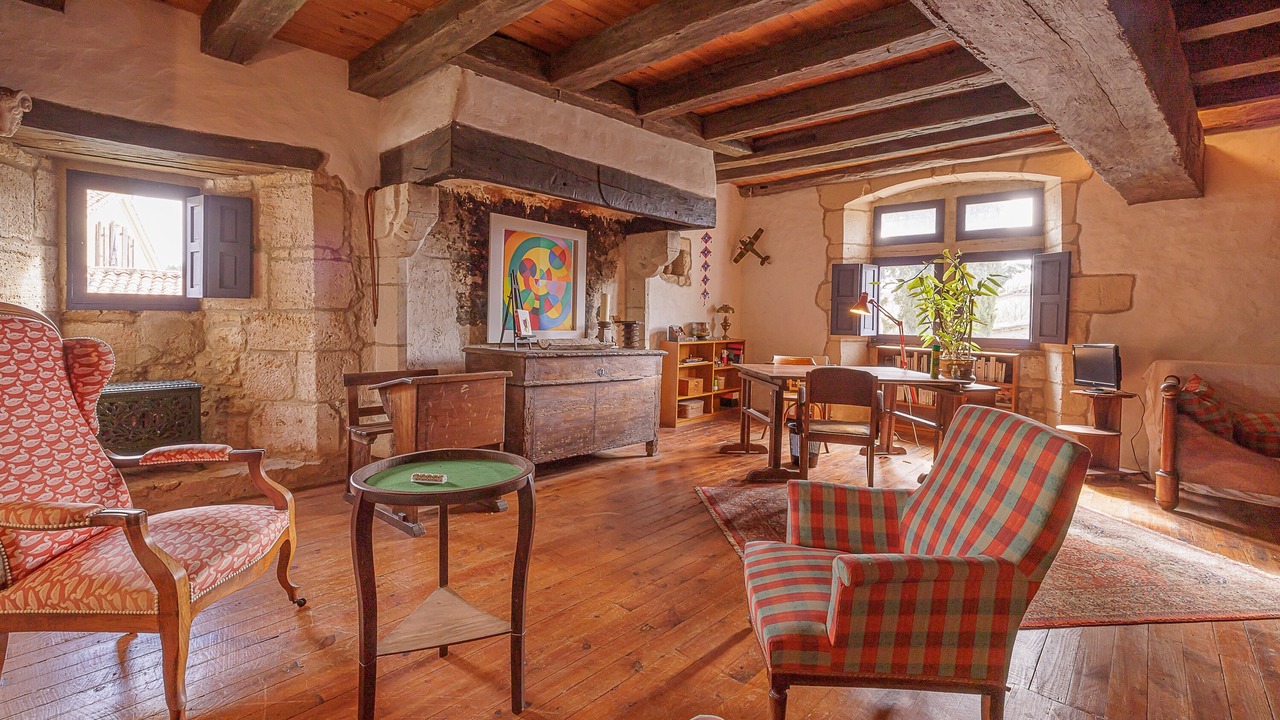 Photo of Others in Jugazan