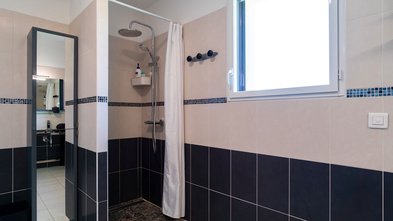 Photo of Bathroom in Plomodiern