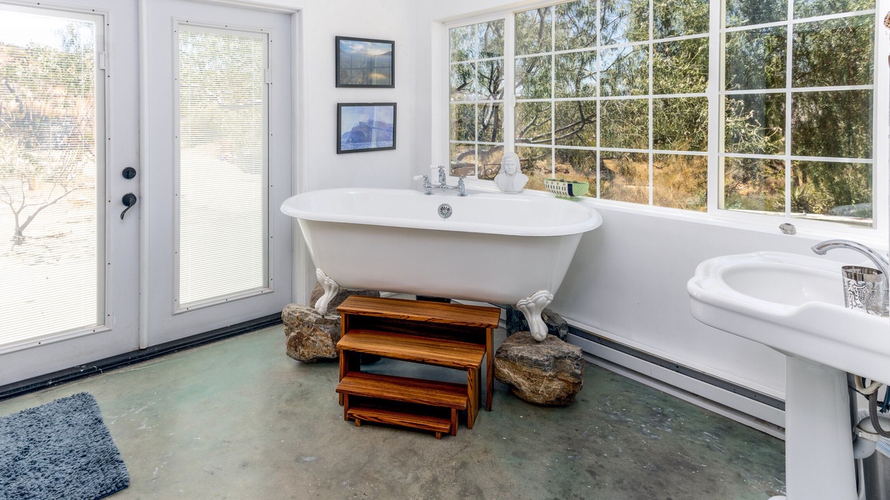 Photo of Bathroom in Morongo Valley