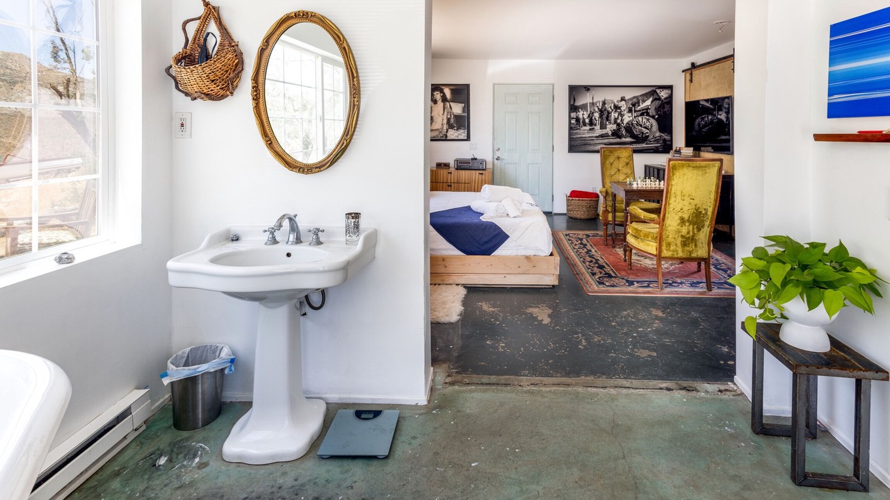 Photo of Bedroom in Morongo Valley