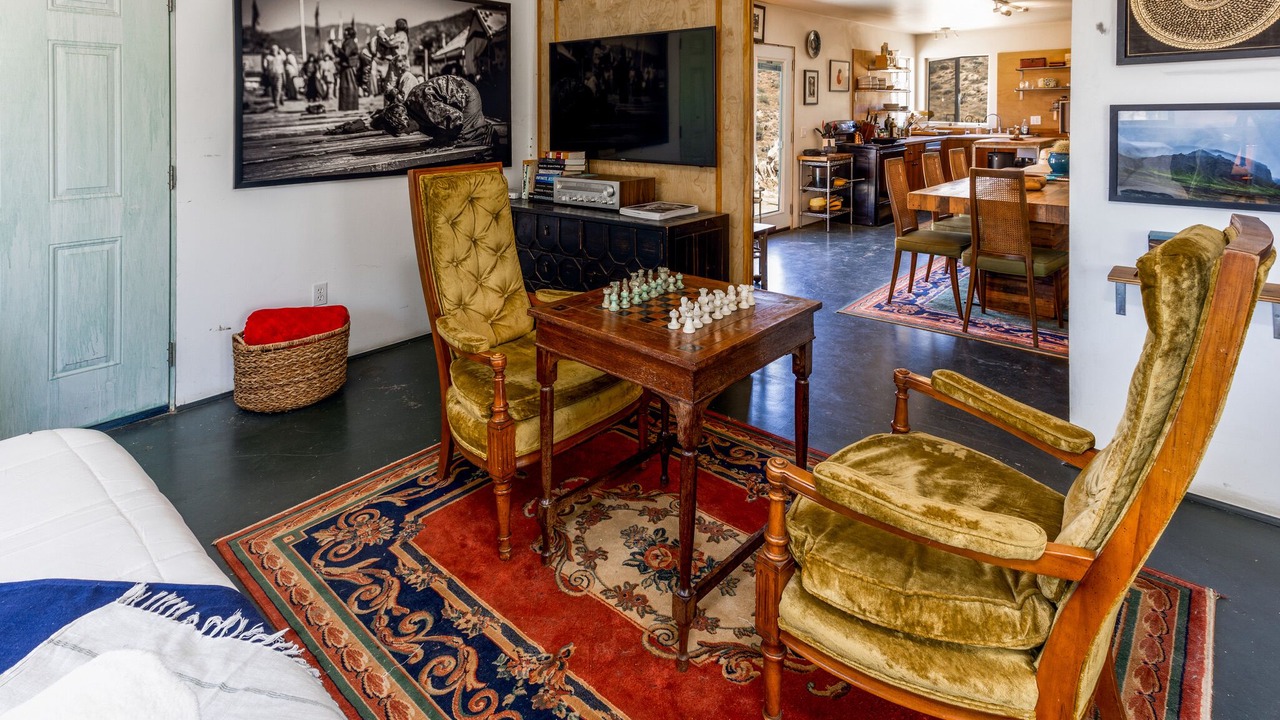 Photo of Livingroom in Morongo Valley