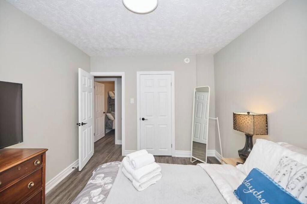 Photo of Bedroom in Niagara Falls