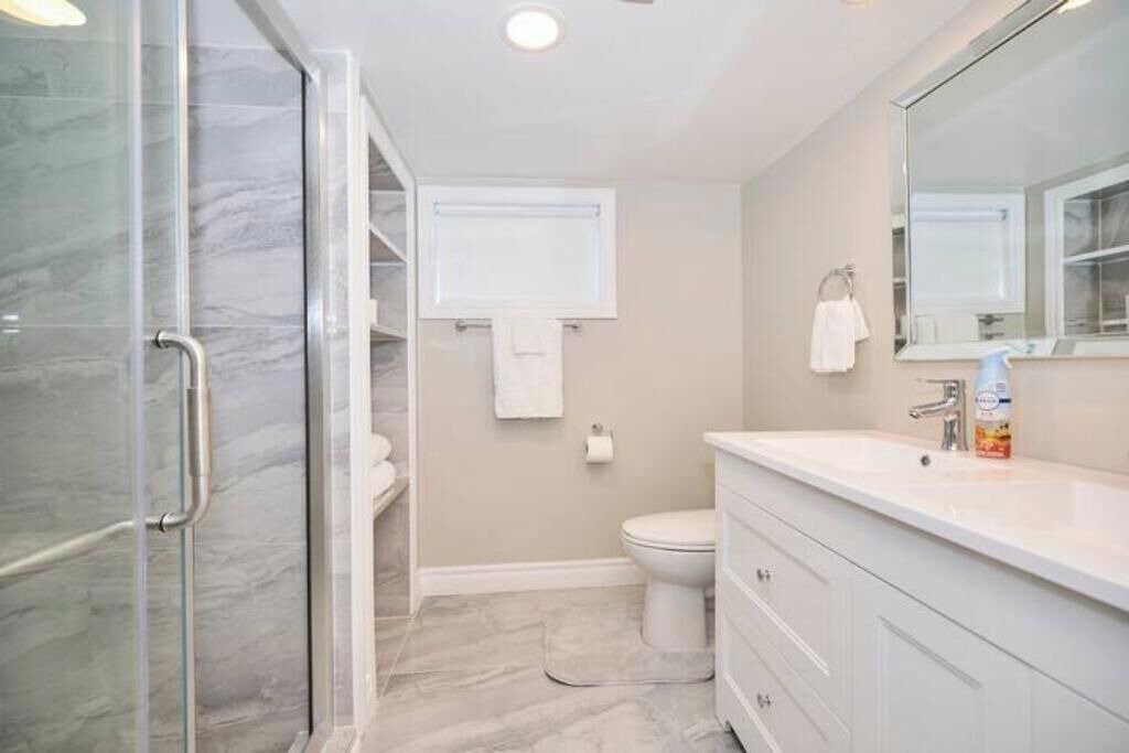 Photo of Bathroom in Niagara Falls