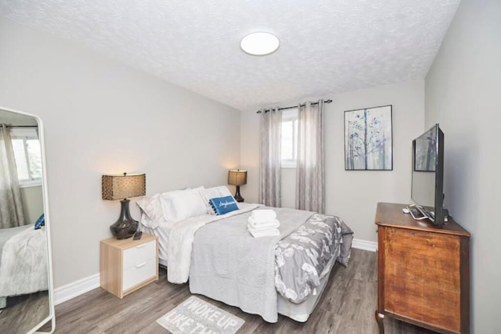Photo of Bedroom in Niagara Falls