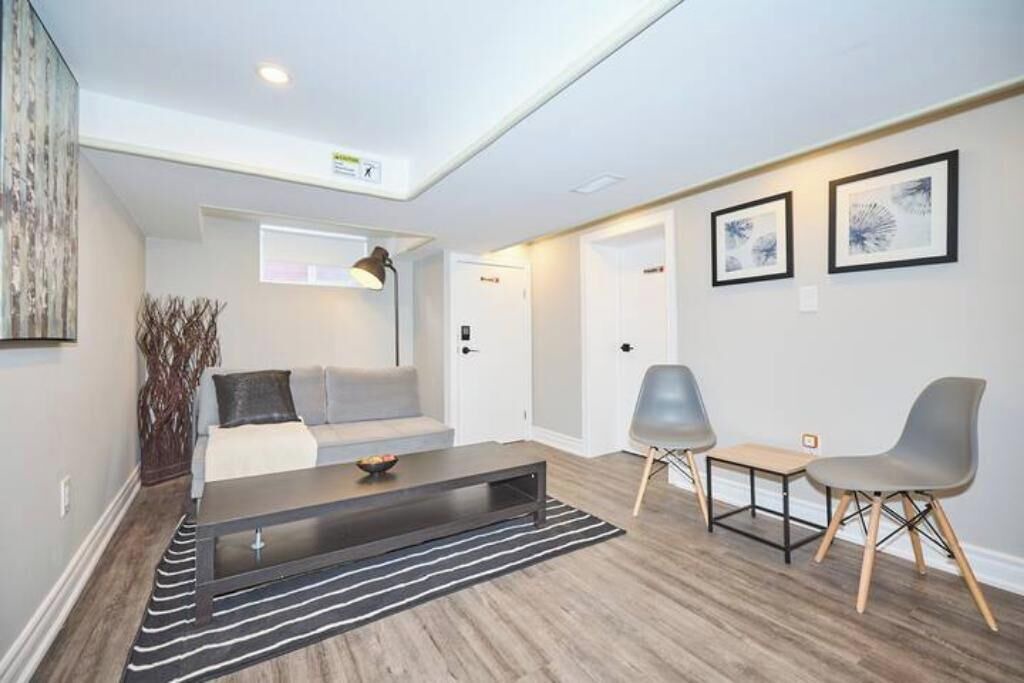 Photo of Livingroom in Niagara Falls