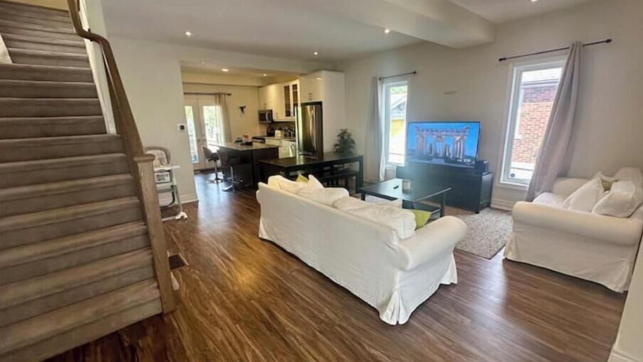 Photo of Livingroom in Niagara Falls