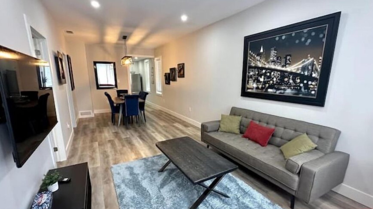 Photo of Livingroom in Niagara Falls