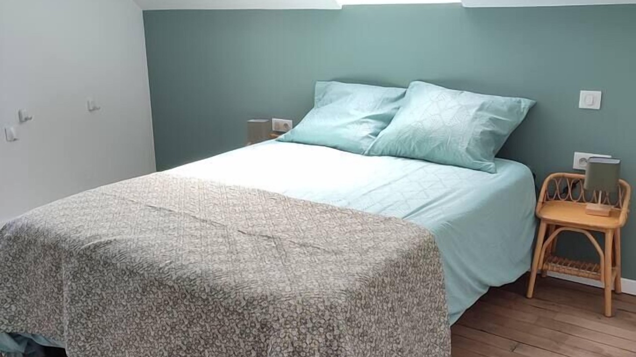 Photo of Bedroom in Chevincourt