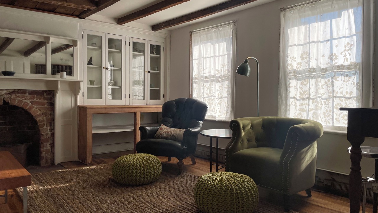 Photo of Livingroom in Newburgh