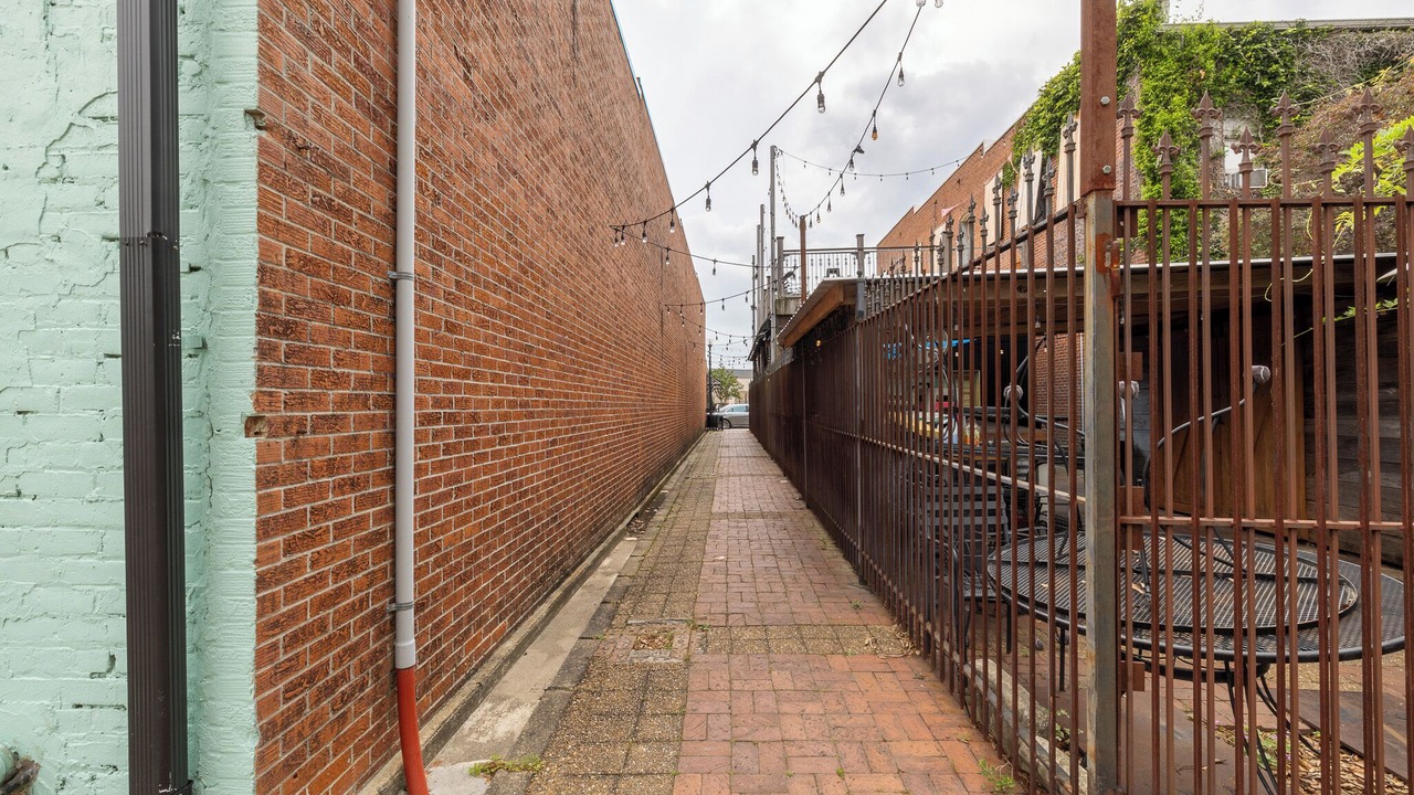 Photo of Outdoor in Laurel