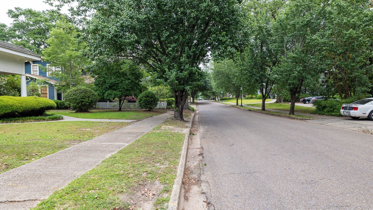 Photo of Others in Laurel