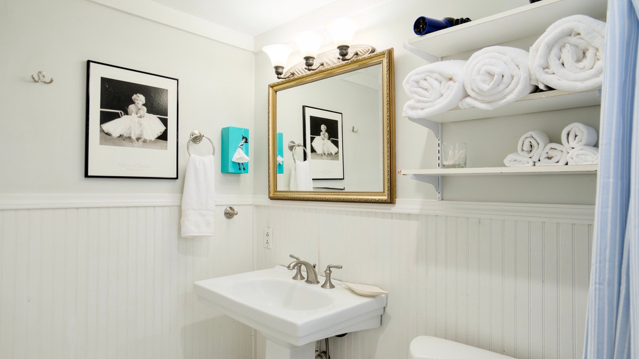 Photo of Bathroom in Natchez