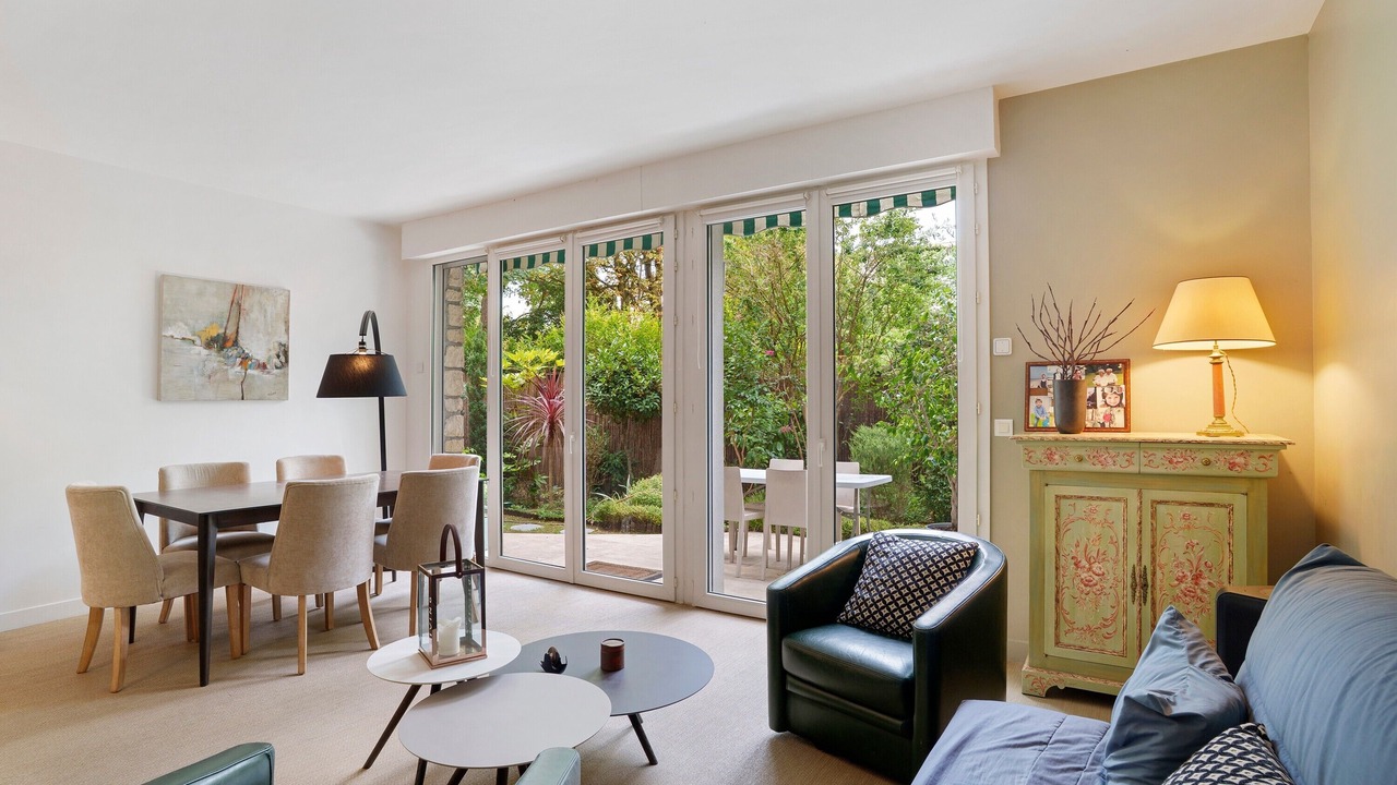 Photo of Livingroom in Saint-Cloud