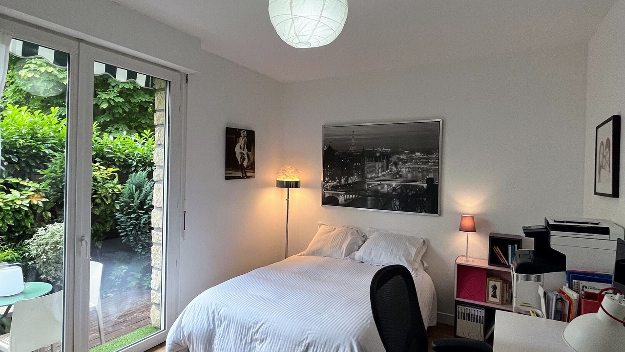 Photo of Bedroom in Saint-Cloud