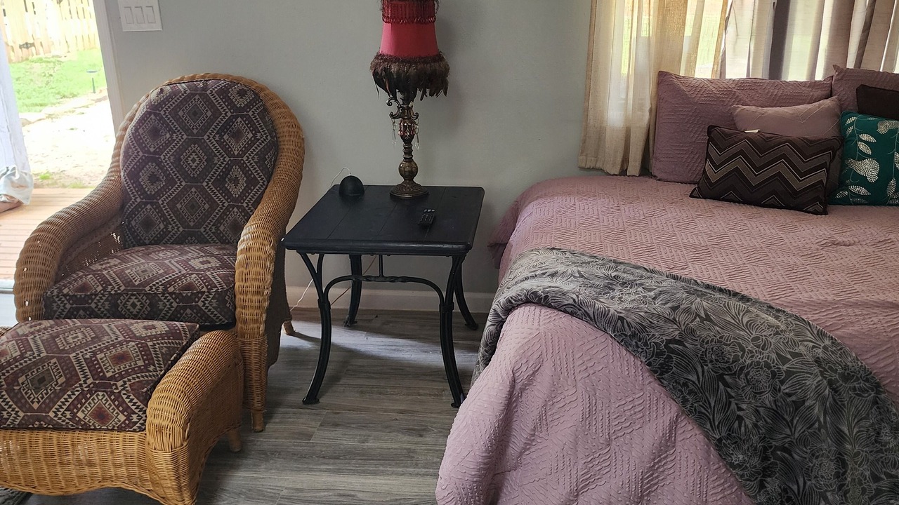 Photo of Bedroom in Southland Oaks