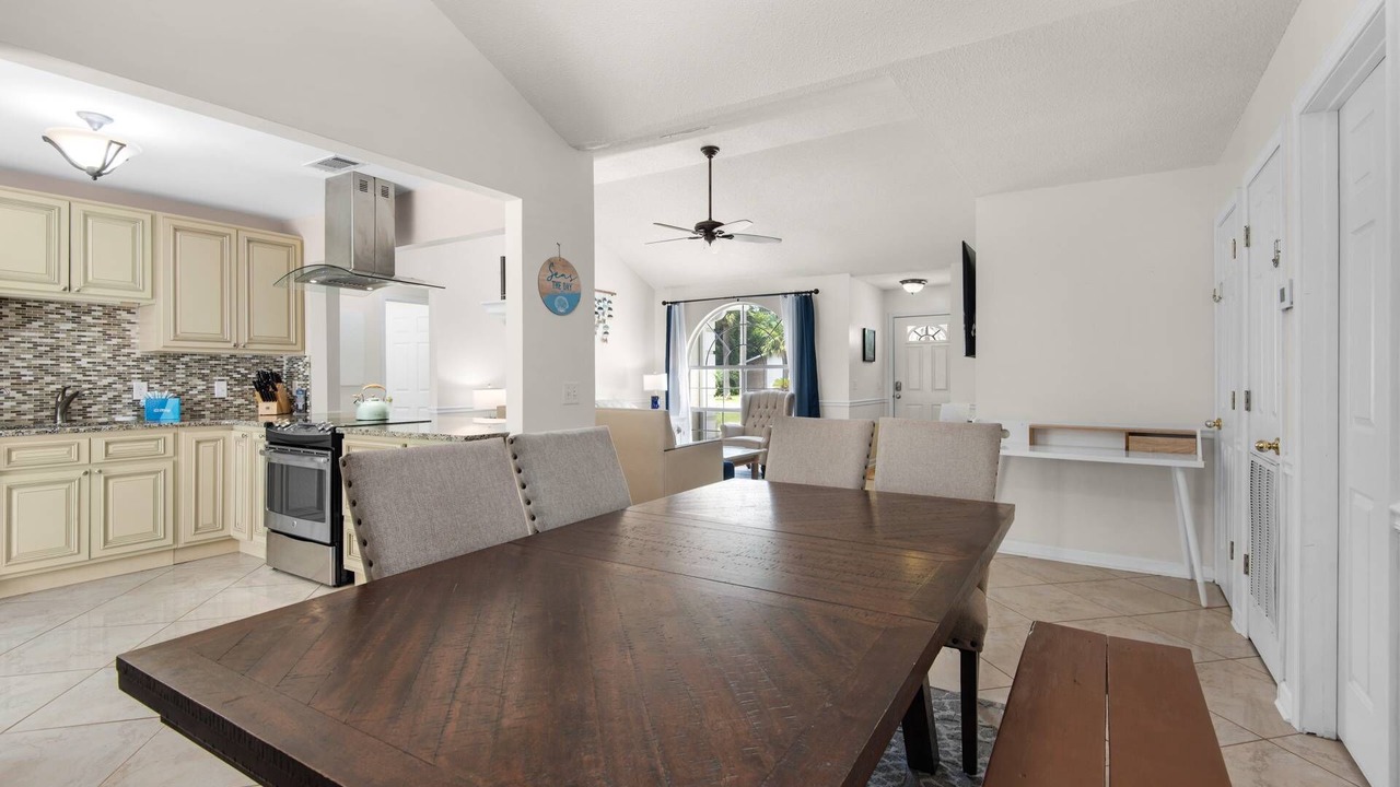 Photo of Bedroom in El Centro Beach