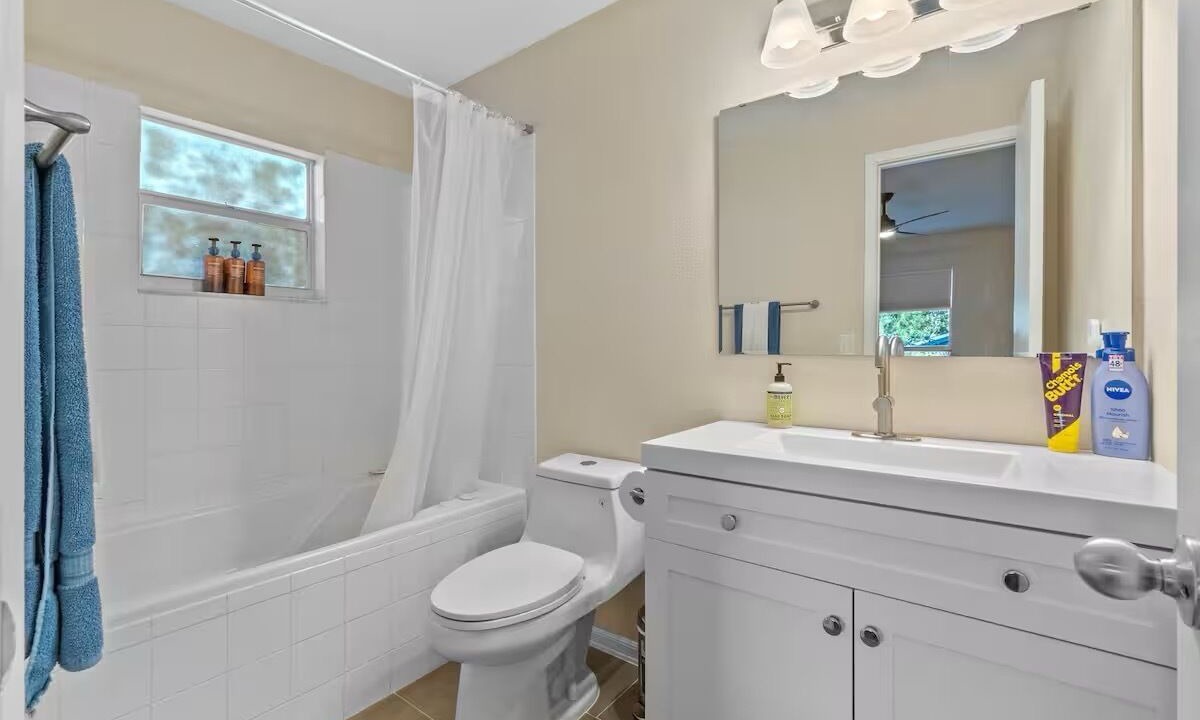 Photo of Bathroom in Minneola