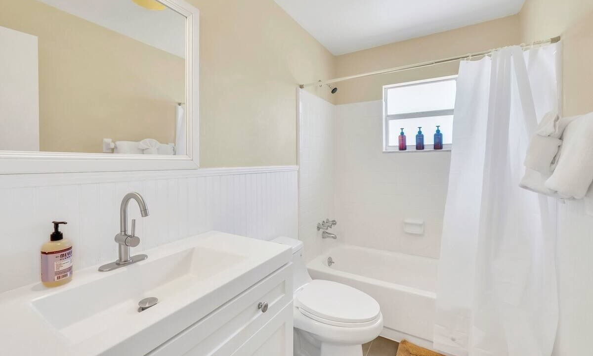 Photo of Bathroom in Minneola