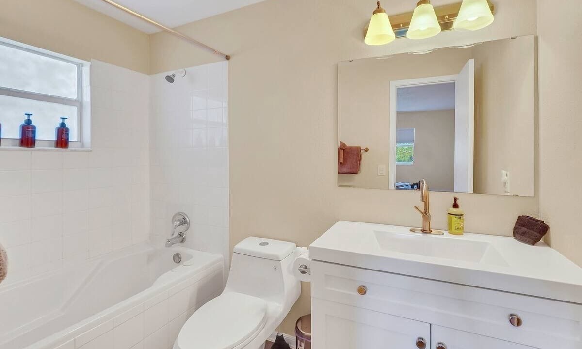 Photo of Bathroom in Minneola