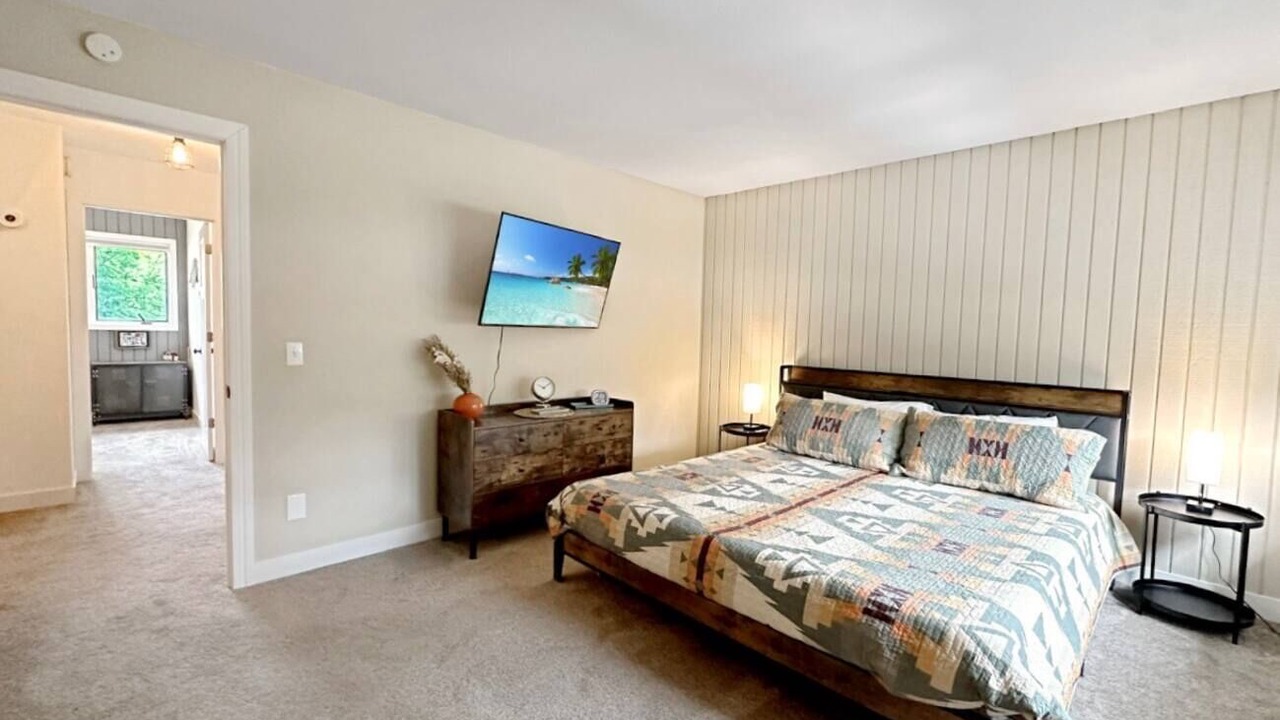 Photo of Bedroom in Hill City