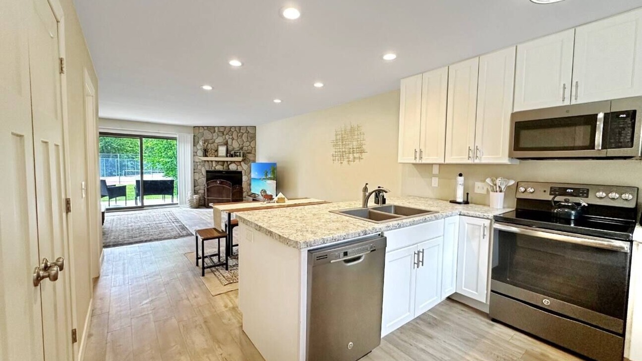 Photo of Kitchen in Hill City