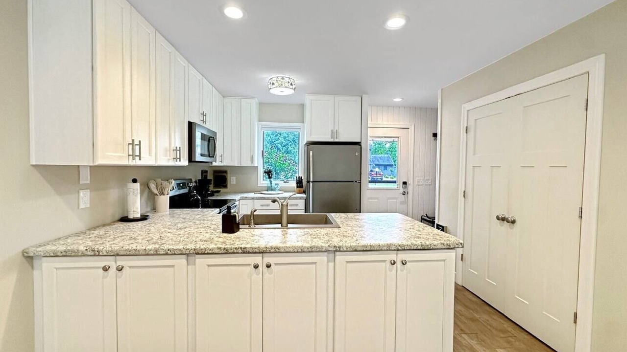 Photo of Kitchen in Hill City