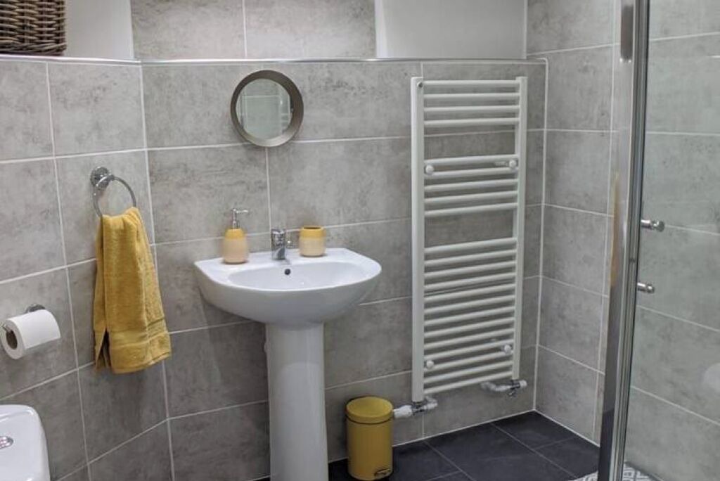 Photo of Bathroom in Liskeard