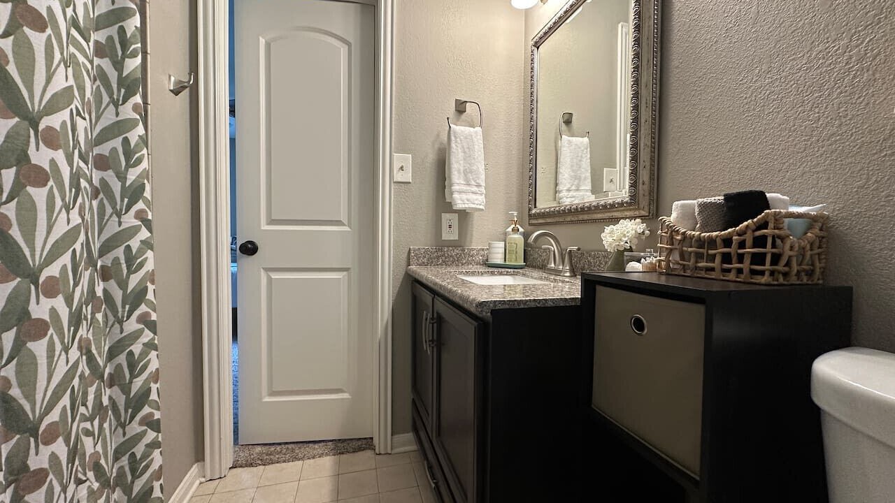Photo of Bathroom in Harvey Hillsides