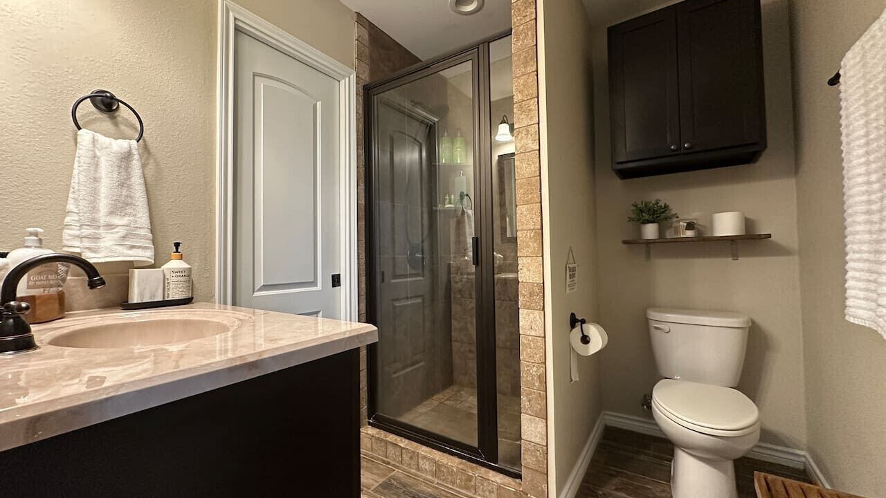Photo of Bathroom in Harvey Hillsides