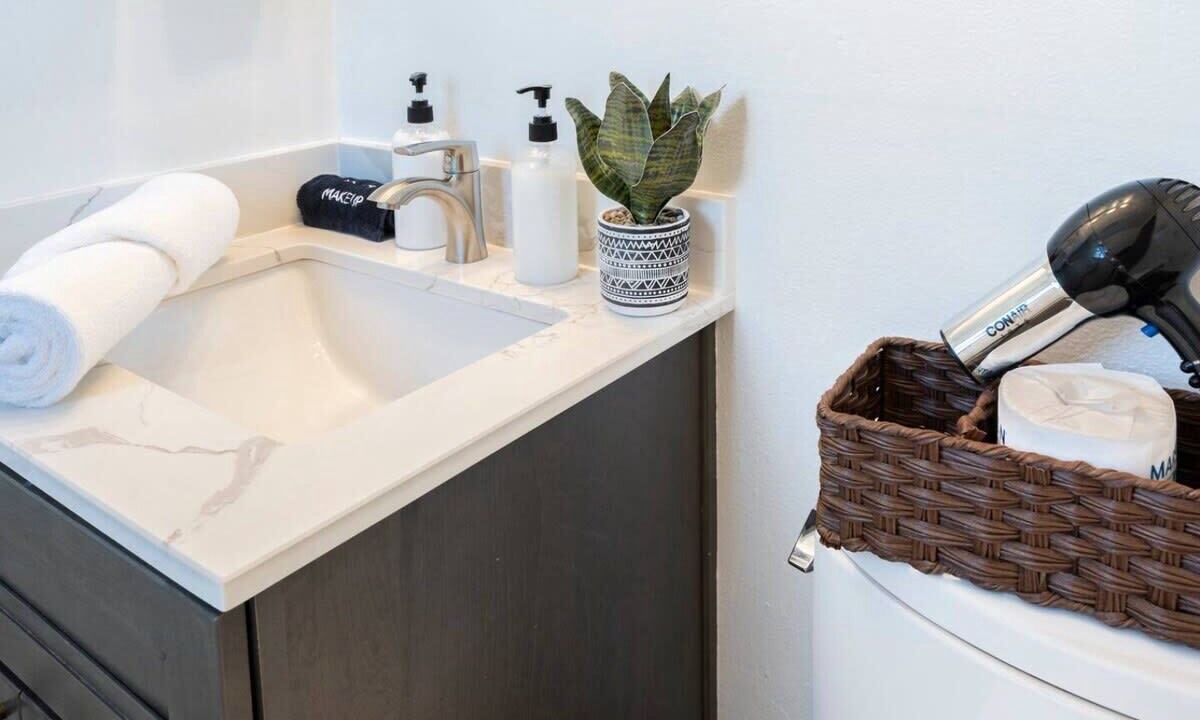 Photo of Bathroom in Tennyson - Alquire