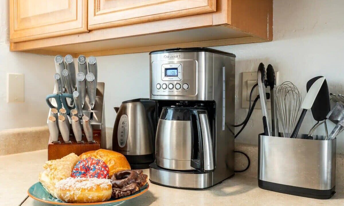 Photo of Others in Tennyson - Alquire