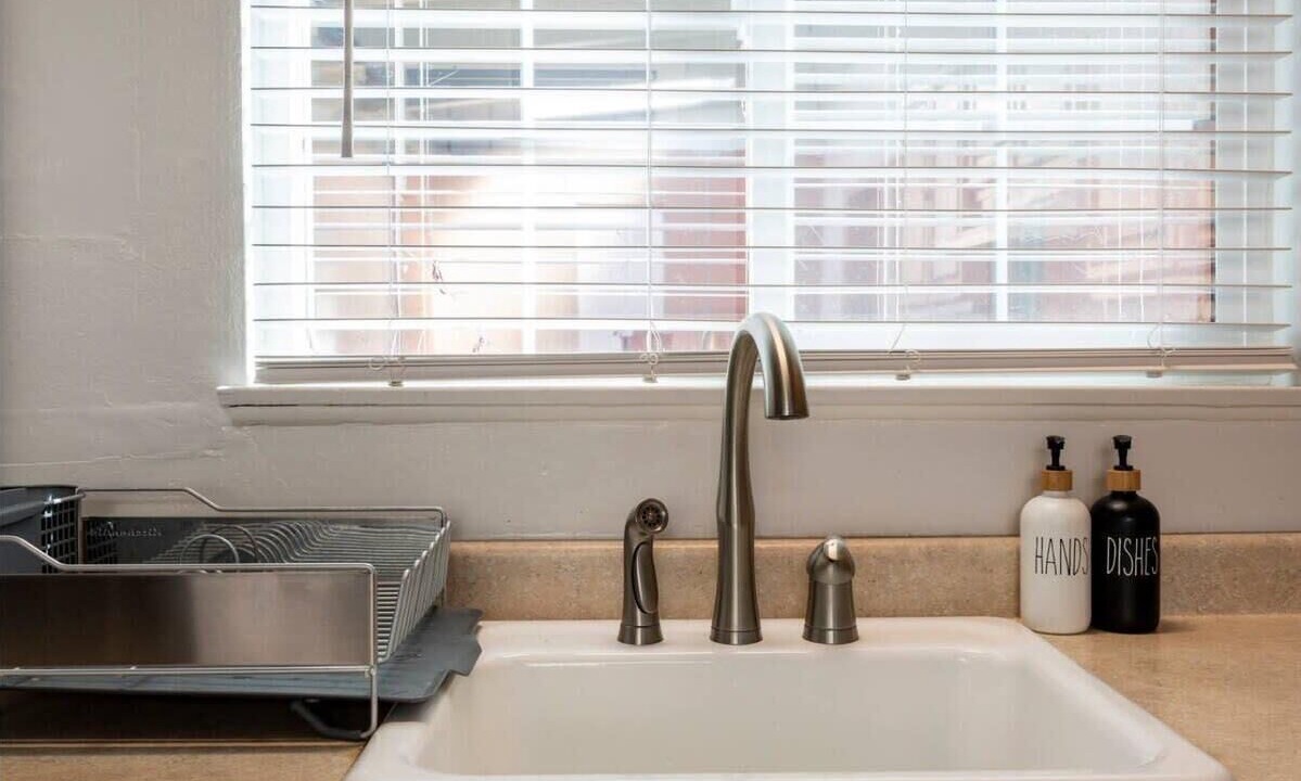 Photo of Others in Tennyson - Alquire