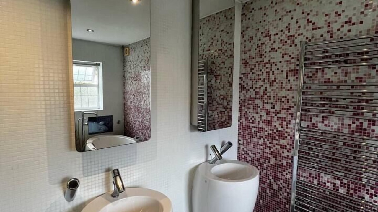 Photo of Others in Luton