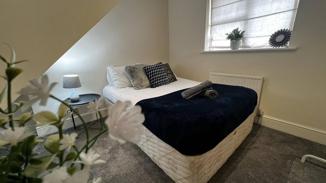 Photo of Others in Luton