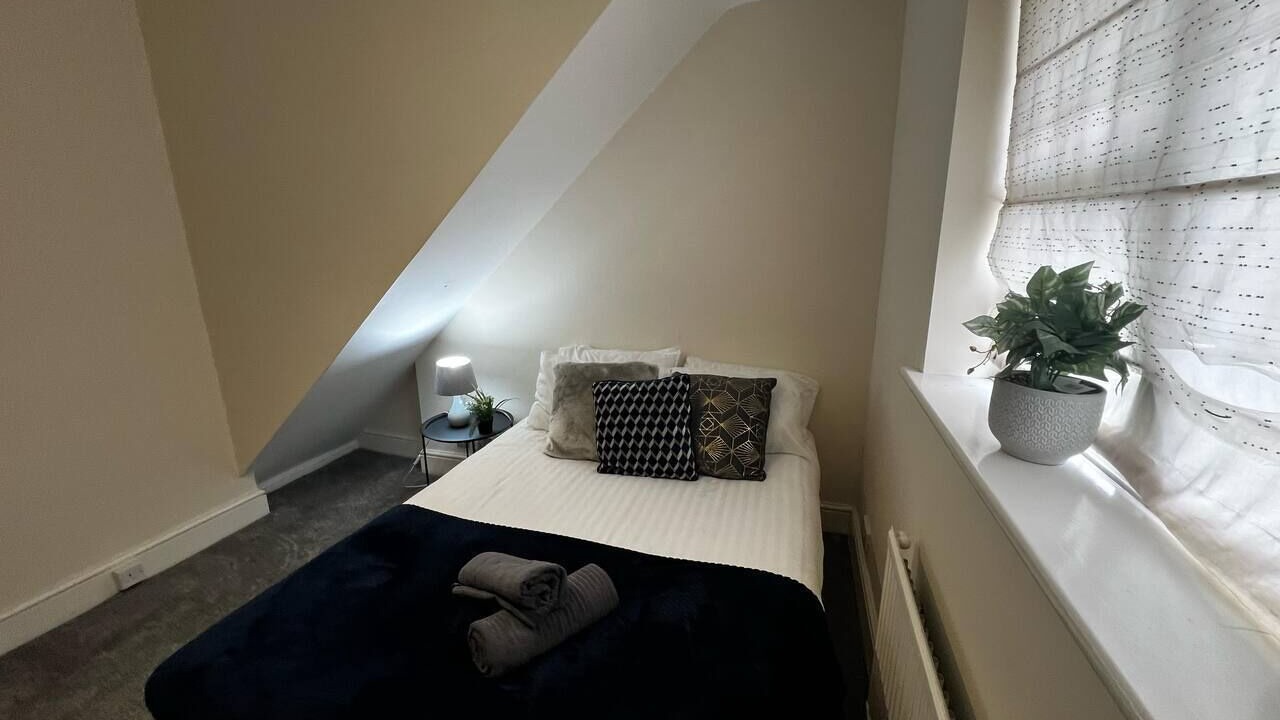 Photo of Others in Luton