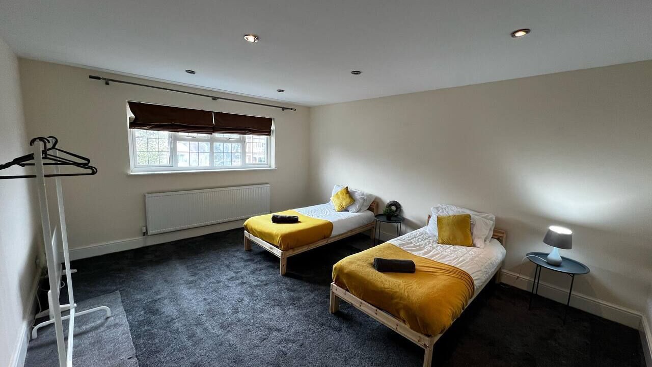 Photo of Others in Luton