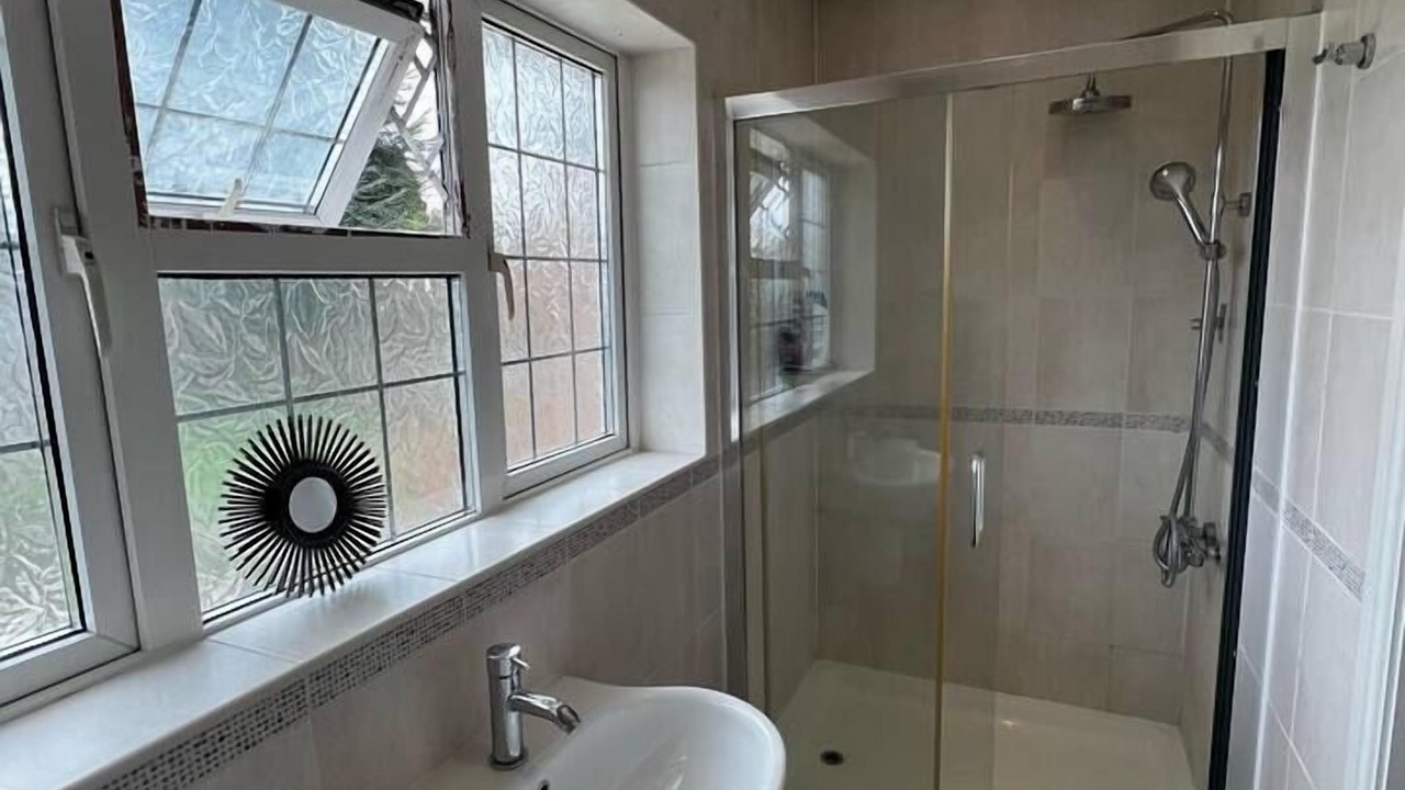 Photo of Others in Luton