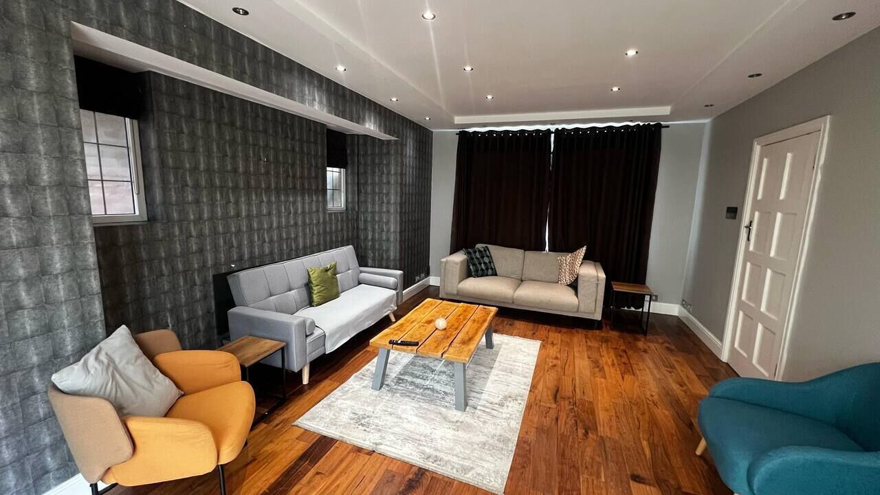 Photo of Others in Luton