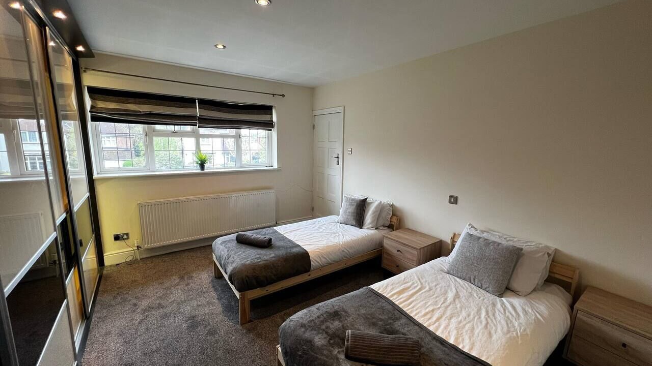 Photo of Others in Luton