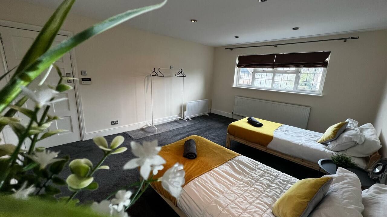 Photo of Others in Luton