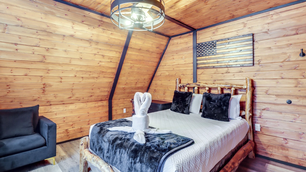 Photo of Bedroom in Mount Pocahontas