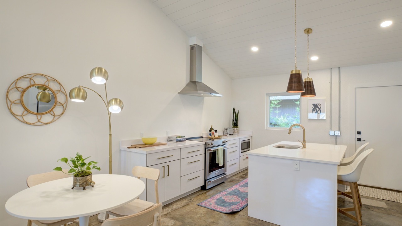 Photo of Bedroom in Saint Simons Island