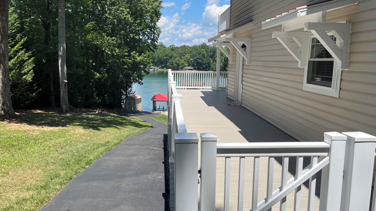 Photo of Outdoor in Huddleston