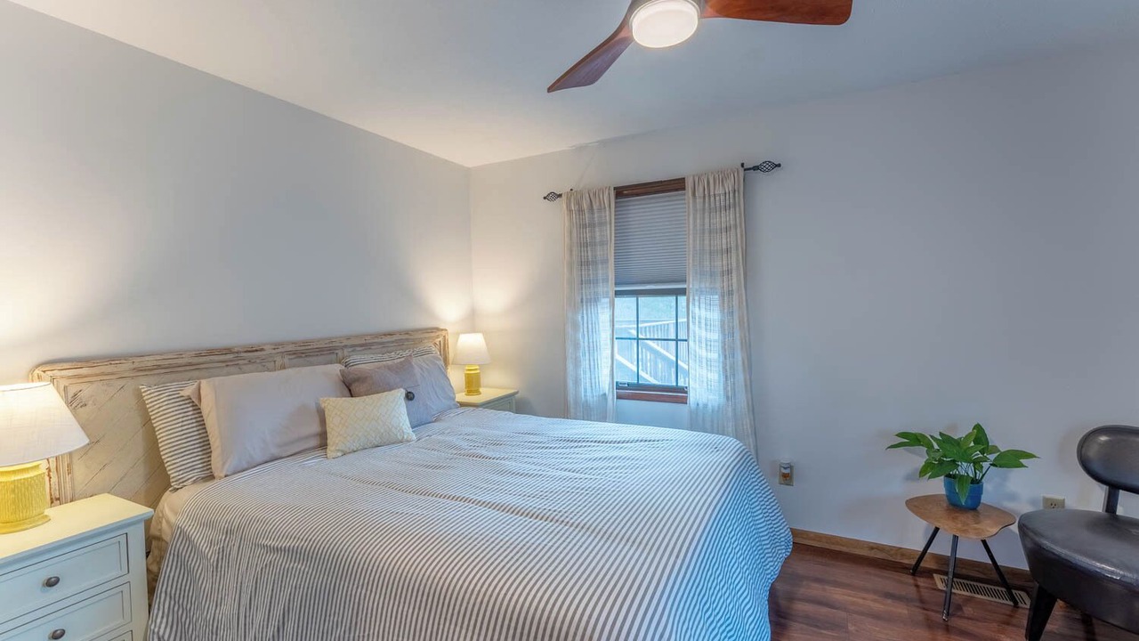Photo of Bedroom in Mountain View