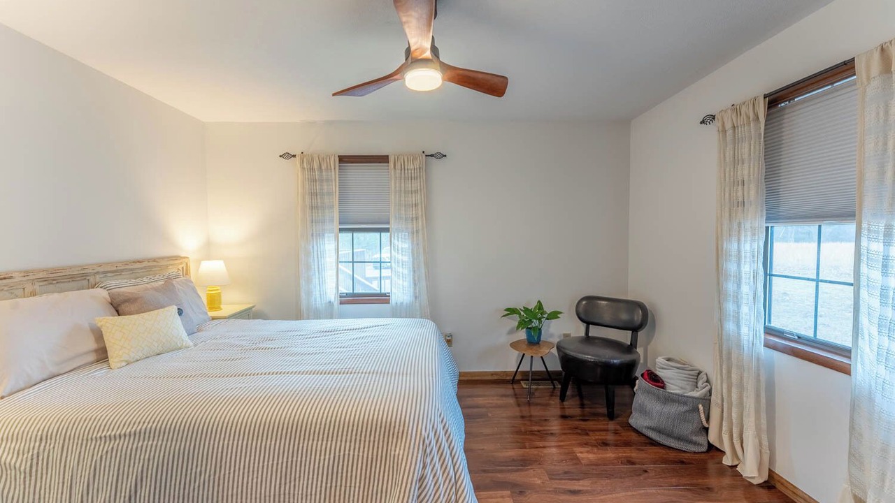Photo of Bedroom in Mountain View