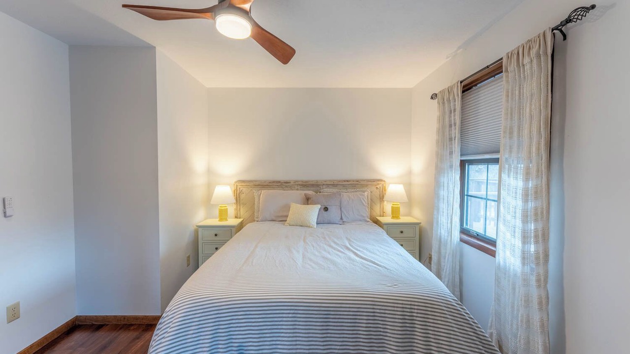 Photo of Bedroom in Mountain View